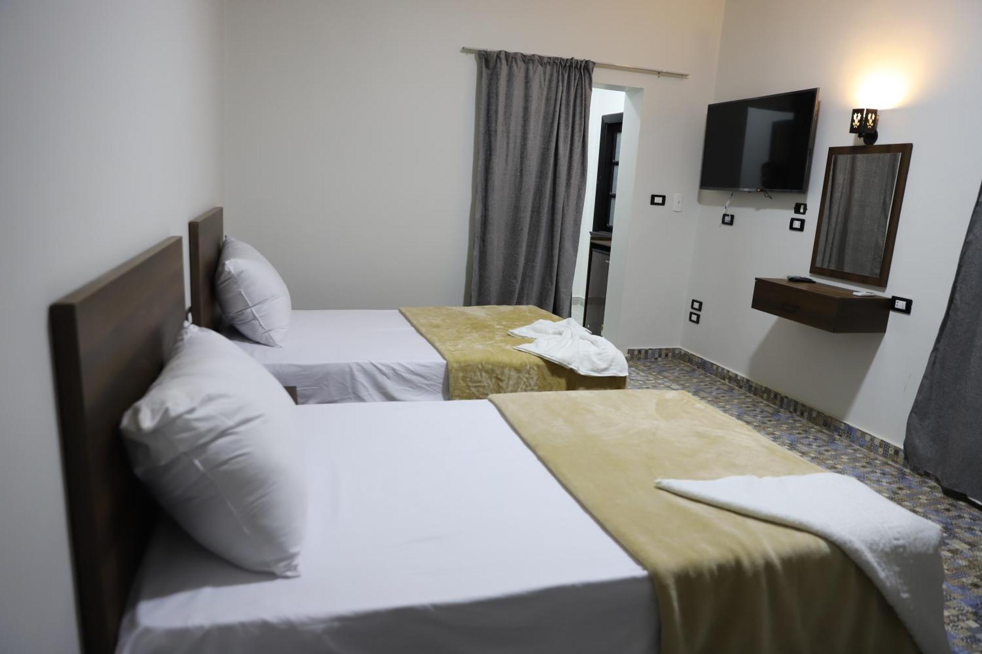 King Khufu Pyramids View Hotel Kafrat al Jabal Quarto foto