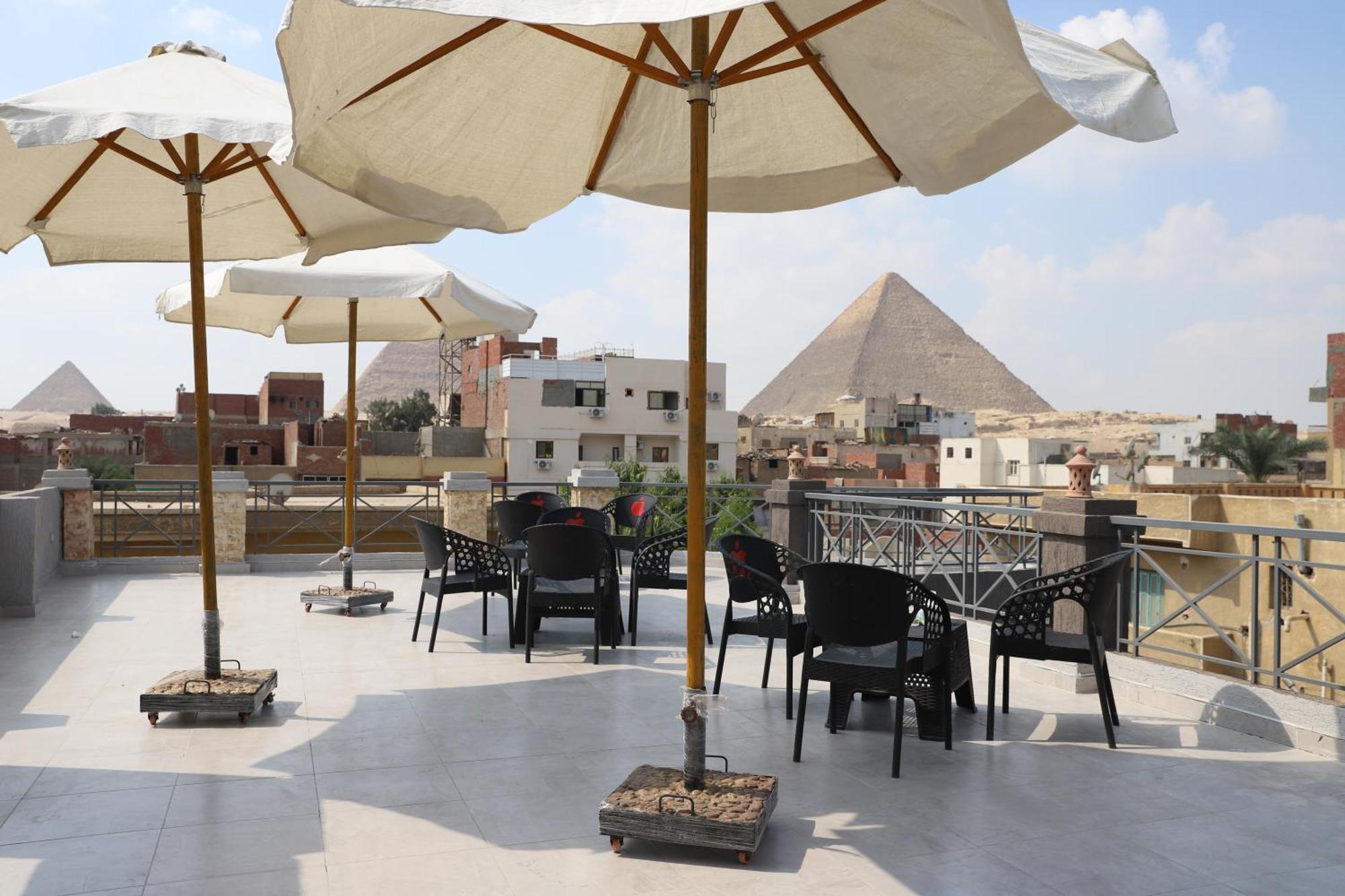 King Khufu Pyramids View Hotel Kafrat al Jabal Exterior foto