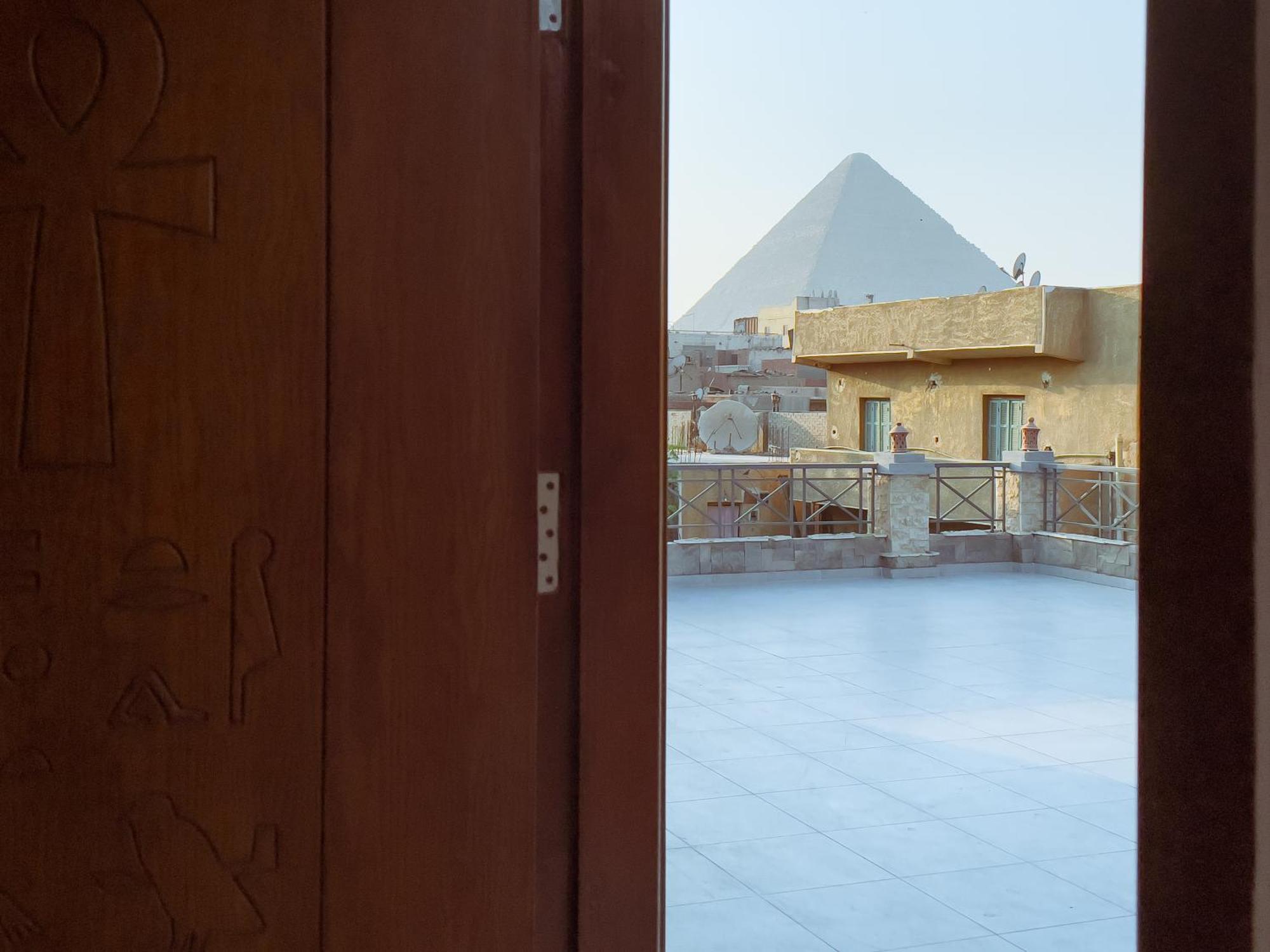 King Khufu Pyramids View Hotel Kafrat al Jabal Quarto foto