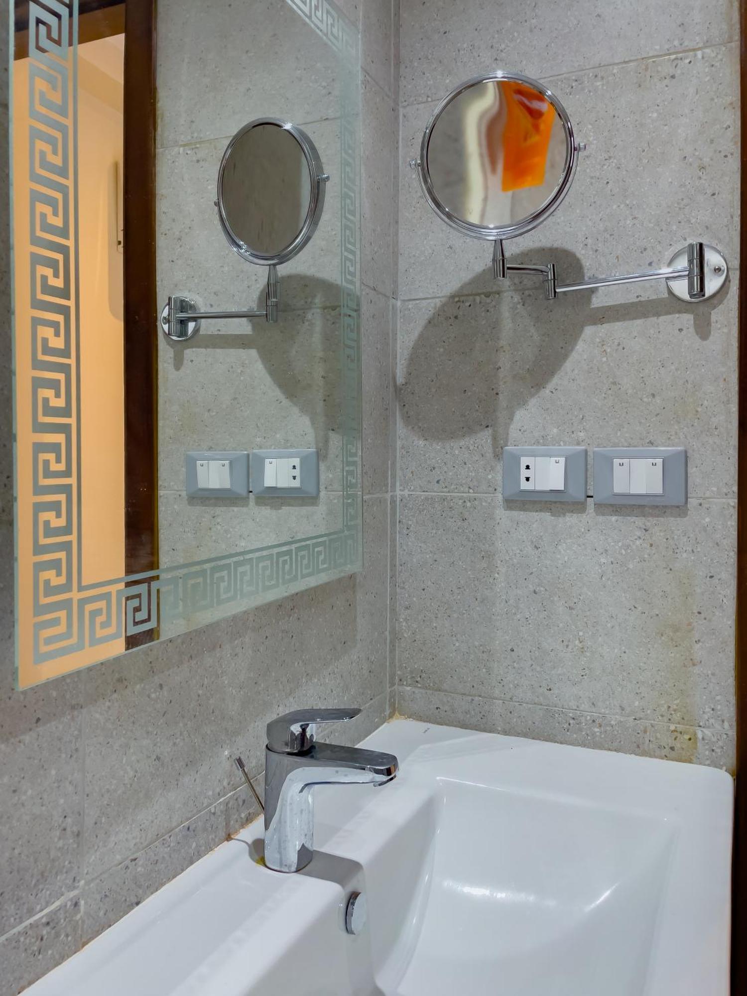 King Khufu Pyramids View Hotel Kafrat al Jabal Quarto foto